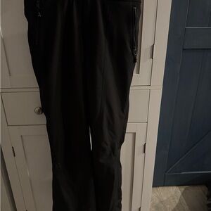 Women’s snow pants